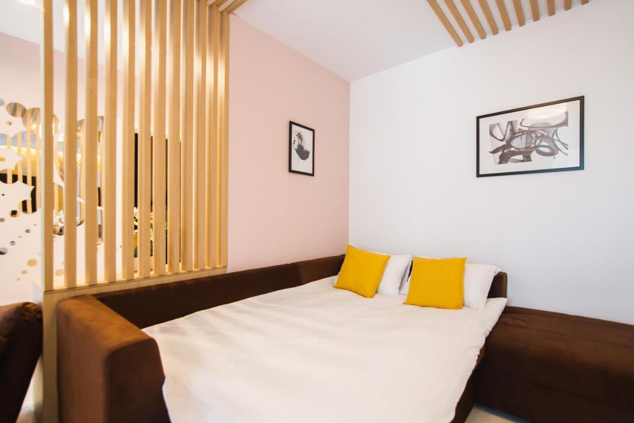 Romantic Getaway At West Residence Oradea Eksteriør bilde